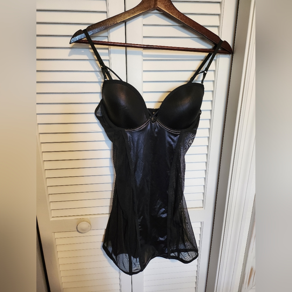 H&M NWOT black women's body hugging nightie . Size US 10. Medium